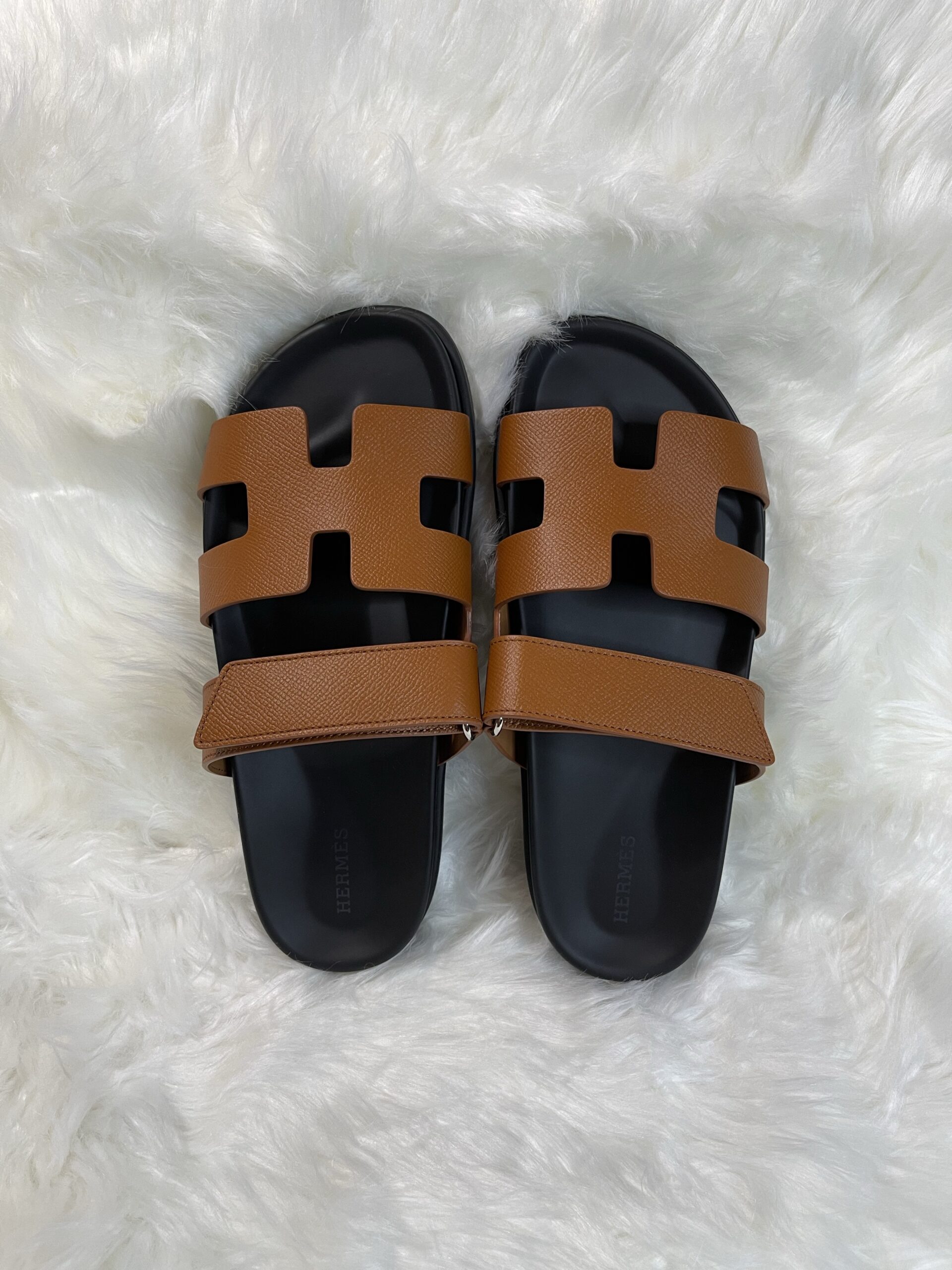 Oran sandal in 2023  Hermes slides, Hermes style, Leather heels